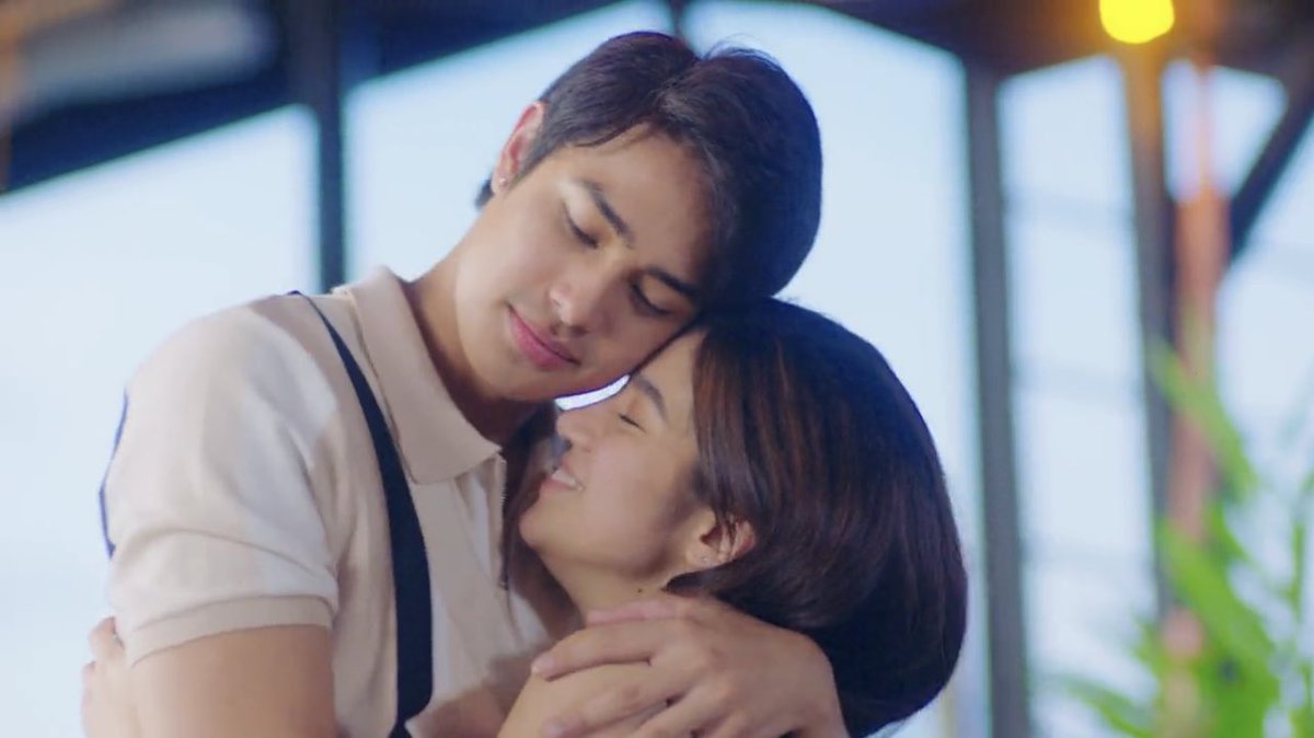 maxinejiji's tweet photo. 💙❤️

#HIH2GlobalAssembly
#HesIntoHerSeason2 https://t.co/kAeKaZlUxG