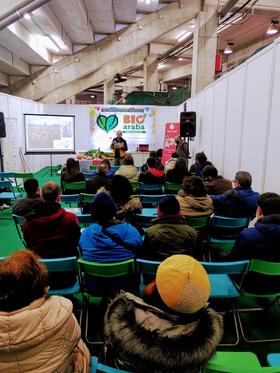 Biocantabria's tweet photo. Hoy en #Bioaraba #Showcoocking con @slowfoodaraba y con Montse Perez @mamiagasteiz , #Taller #Aromaterapia con Arboleda. También contamos con @ainademomakeup con Maquillaje #vegano , con @AkameBelleza , y más actividades que no te puedes perder! https://t.co/7Jk7Memhja https://t.co/DMQ4AnmEmn