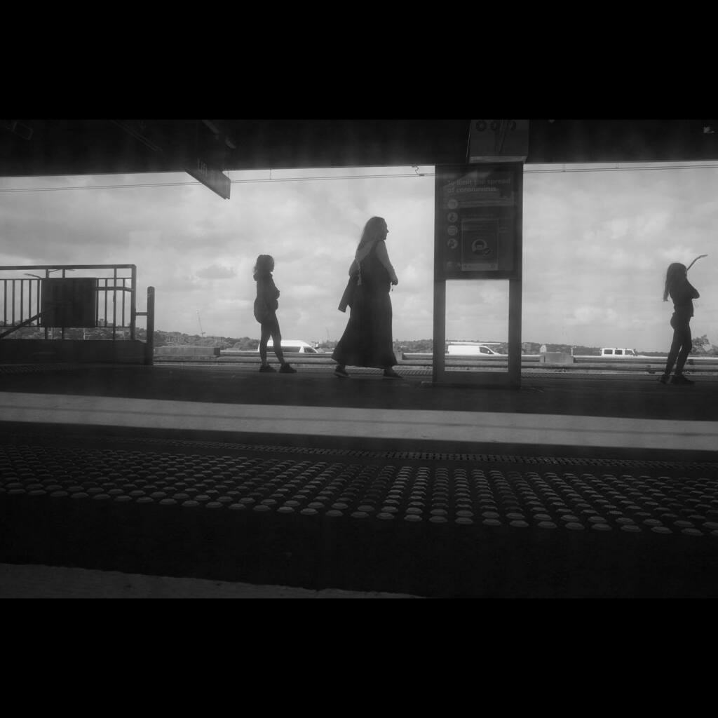 #griii
.
.

#streetphotography#sydneystreet
#aussiestreetphotography
#storytelling#timeless_streets
#life_is_street#framed_legit
#thestreetphotographyhub
#spjstreets
#lensculturestreets
#blackwhitestreetphotography
#aussiestreet
#blackandwhite
#australia… instagr.am/p/CbRtA7Xvbxm/