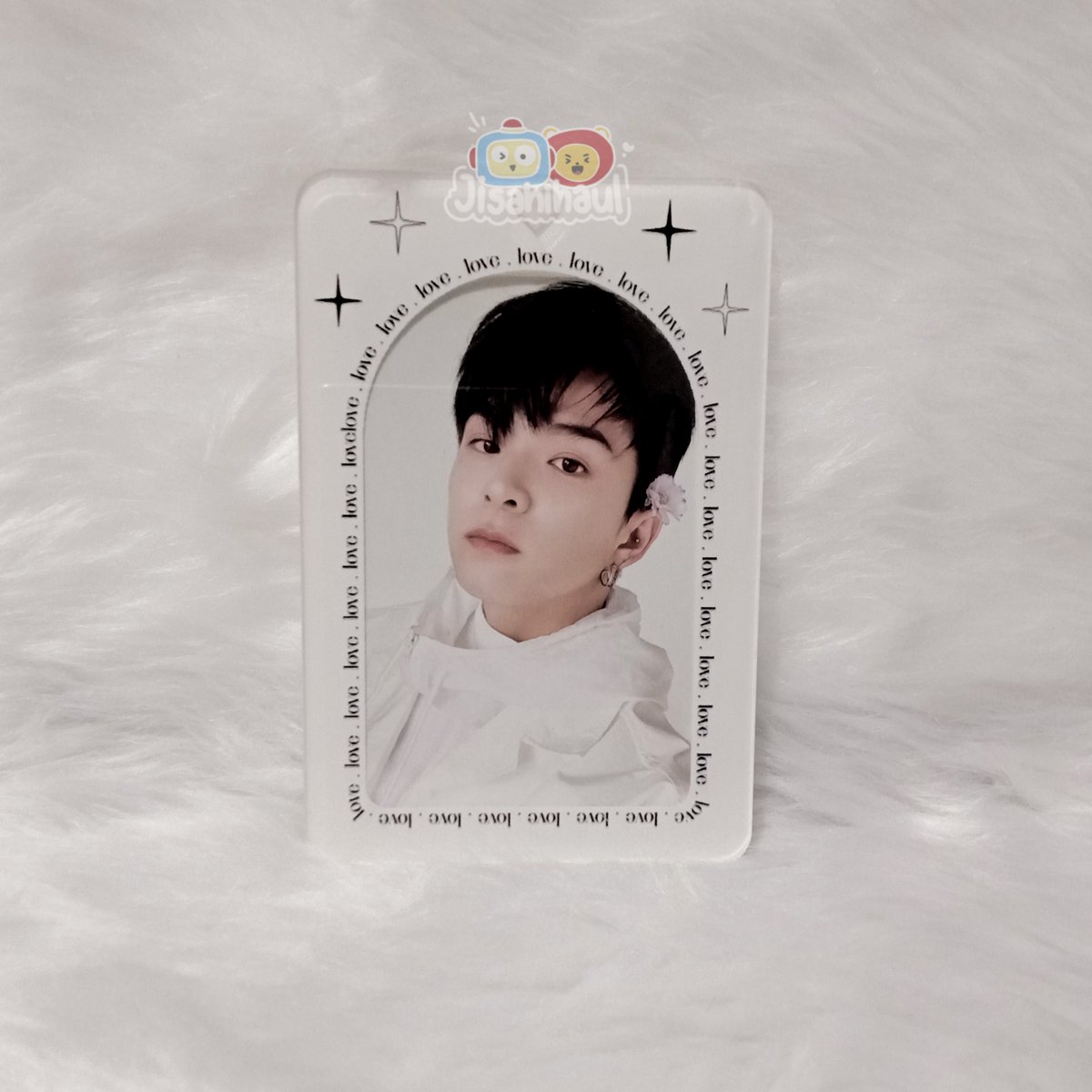 820thmail_'s tweet photo. ،، ꗃ #jshaulbuys — #fromstyc @2juuer

i was able to get this vv pretty acrylic holder bc of you, tysm for holding a go for this! this style isn't available on their shpee so i am really glad i did not miss the chance to make this come home, it's really pretty and worth the wait. https://t.co/Xv9xb6bw1O