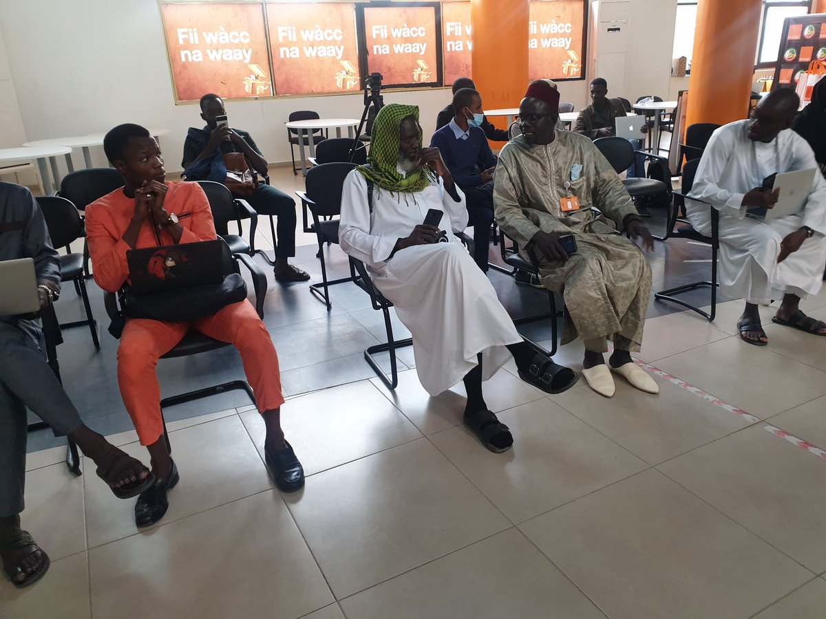 orangestartupst's tweet photo. #Jour1
Revivez en images le #KickOff de la #2HackathonOSS.
Restez connecté pour ne rien manquer.
#OrangeStartupStudio
La prochaine grandes #innovation, c'est vous ! https://t.co/Xd04es7BEd