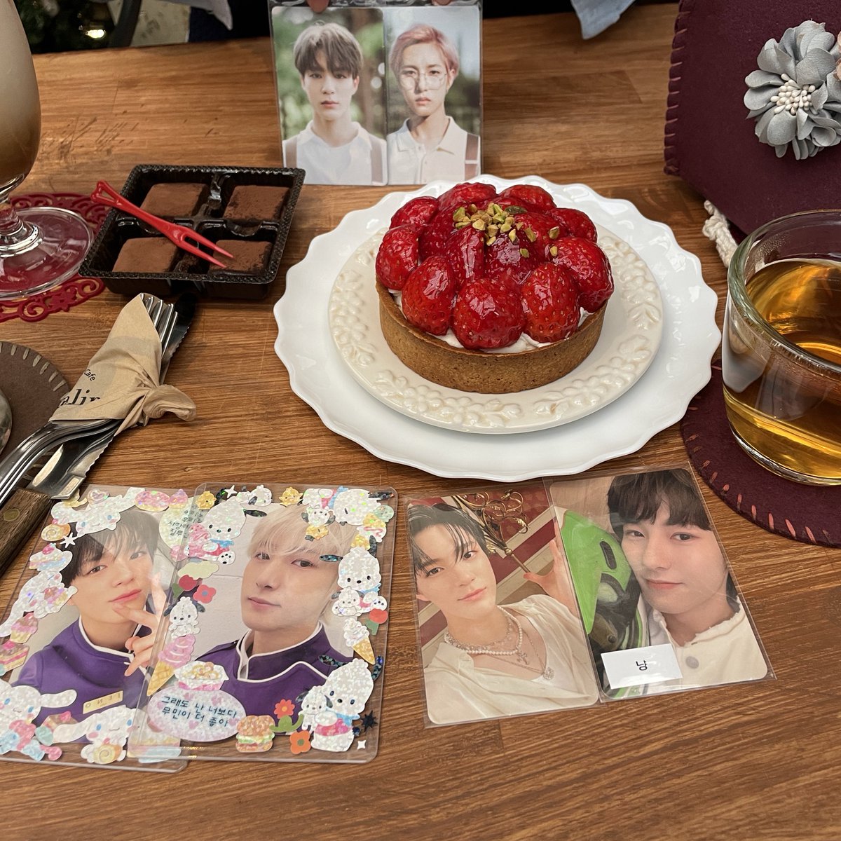 IOII____'s tweet photo. 쥬니 생일 핑계로 맛난 거 먹음 💥😋

@23_ddudu @dda_ren https://t.co/UOYcFOdAnG