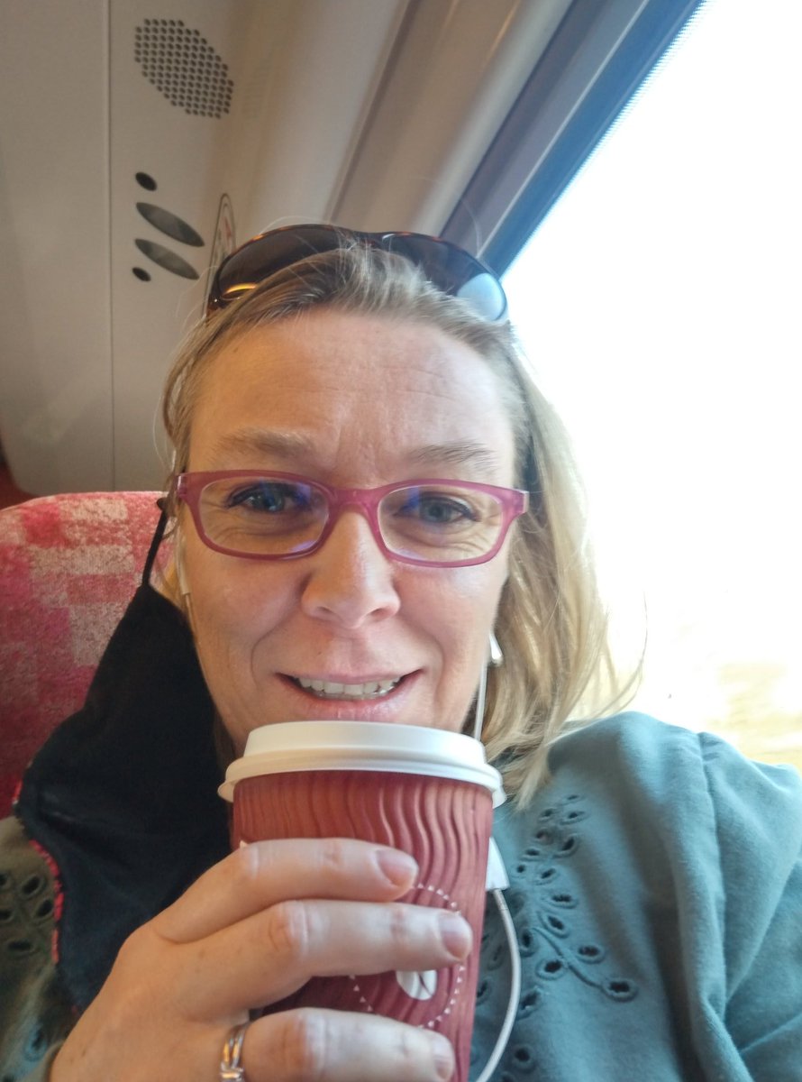 AlexHaggett1's tweet photo. On my way to #TAD2022, #TAD5 I can't wait to meet my diabuddies in the flesh... https://t.co/57Y6mtjtHB