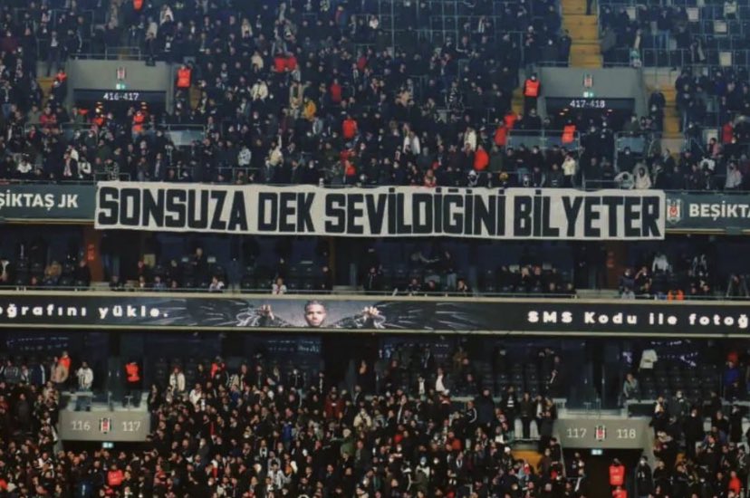 Asıl aşık biziz mecnunun sadece adı var. 19.03 Dünya Beşiktaşlılar günümüz kutlu olsun 🥰
