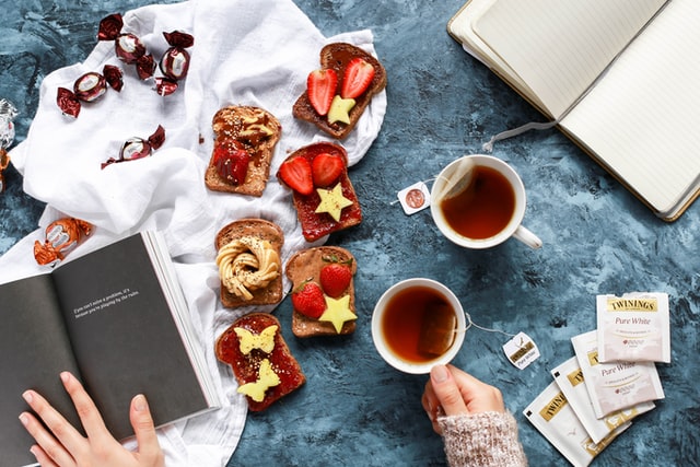 VictoriaTaylUK's tweet photo. Why is branded hospitality is so important?
It makes your hotel, cafe, restaurant, unique to you.
When what you offer is differentiated by your uniqueness, you win.
#brandedexperience #hospitality https://t.co/GtIfk9kLo4