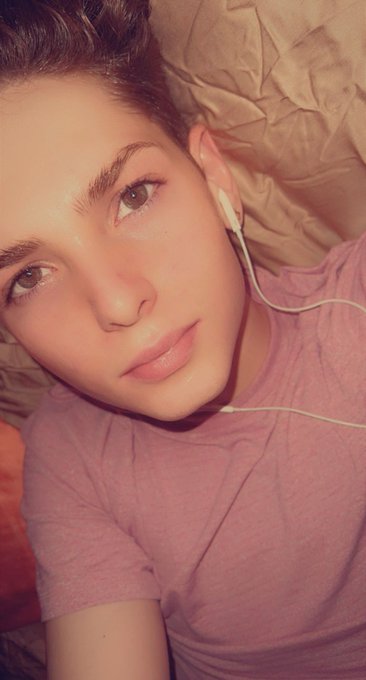 Y&rsquo;all need to go to bed https://t.co/KS58TgmZgm