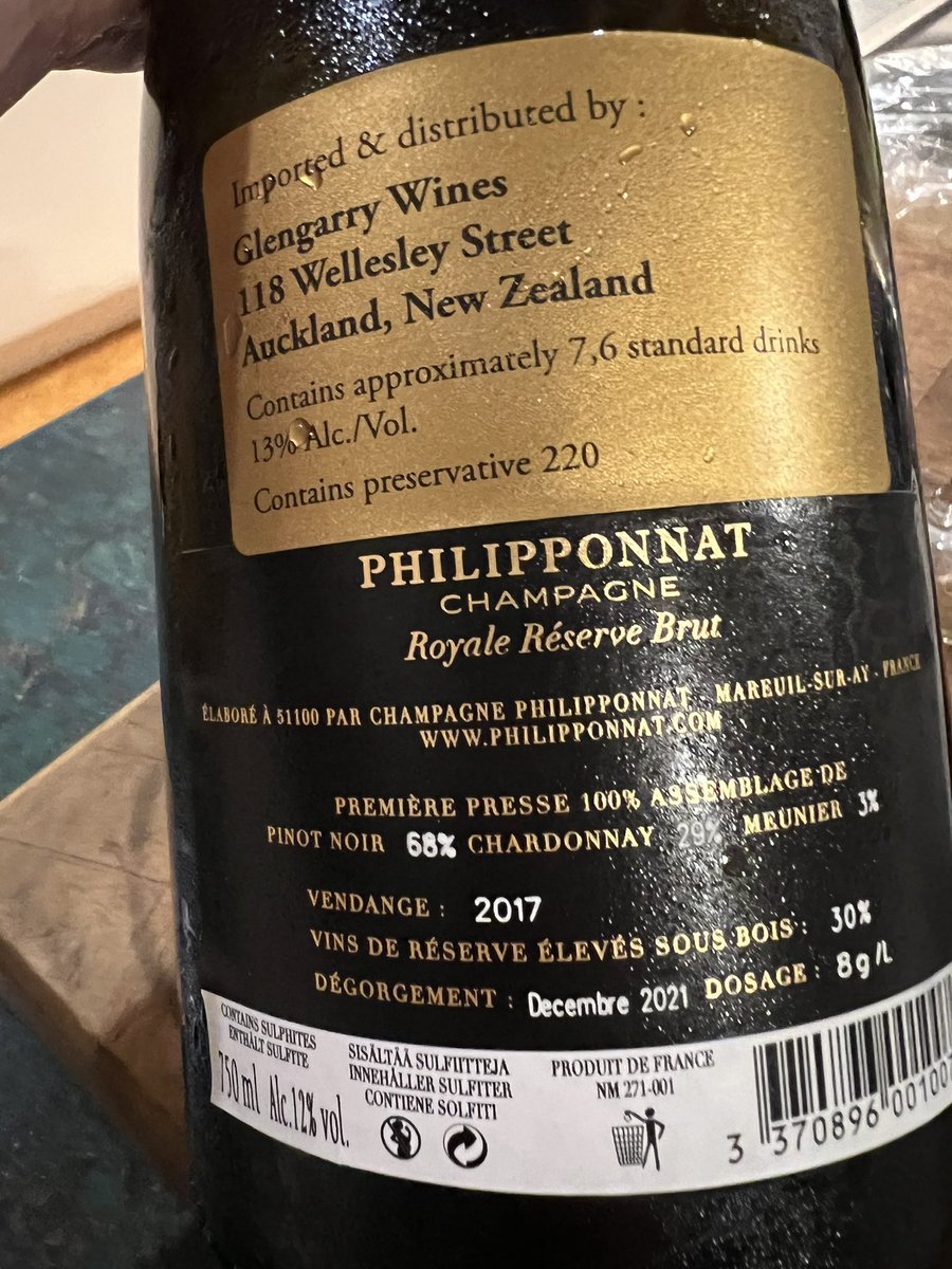 Liz (@lizziewine) on Twitter photo Impressive. Has been a while between bottles. Very fresh and vibrant, only partial malolactic. Lovely richness, reserve wine from barrel and blended through solera system. Splendid champagne. Incredible value. <a href="/GlengarryWine/">Glengarry Wine</a> Impressive. Has been a while between bottles. Very fresh and vibrant, only partial malolactic. Lovely richness, reserve wine from barrel and blended through solera system. Splendid champagne. Incredible value. <a href="/GlengarryWine/">Glengarry Wine</a>