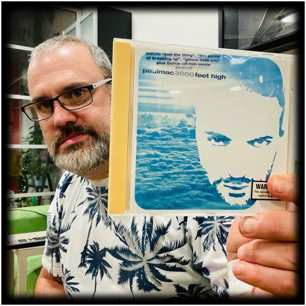 vinylLOVER70's tweet photo. #PaulMac - 3000 Feet High (2001), and Panic Room (2005) @apaulmac
I listened to the awesome podcast from @chartbeatsau about Paul Mac and was inspired to dig these two out and give a spin.
These are really good - #AussieMusic - very proud that they were recognised in the⦠https://t.co/56NQ23SGZV