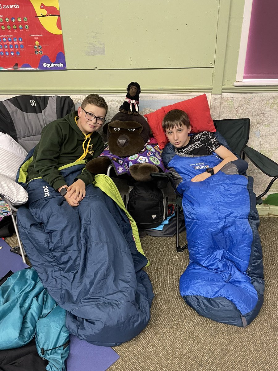 georgeTgorilla's tweet photo. Half way through the movie marathon and still awake. #harrypotter #devonscouts https://t.co/b6lfYI0Rpp