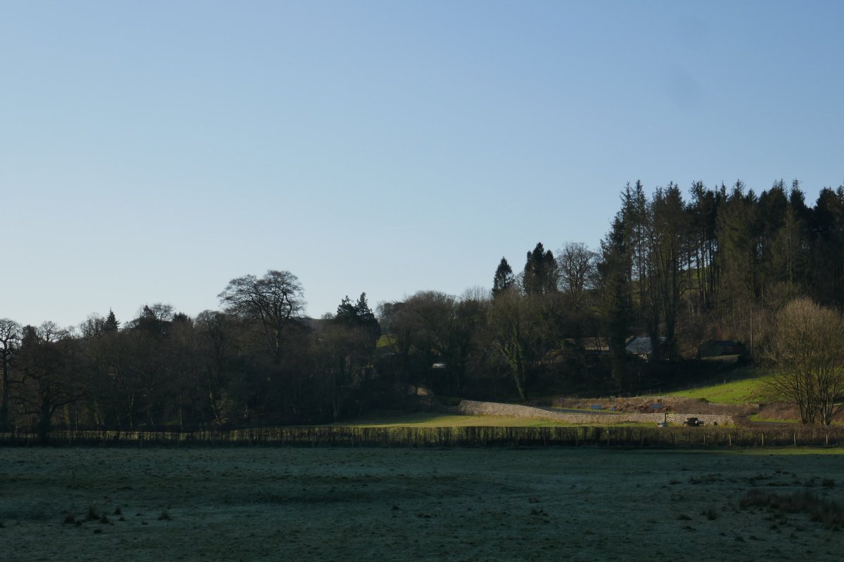 TheLengthsman's tweet photo. Going to be a lovely day in The Shire 😎
#lovewhereyoulive 
#CrakeValley
#Cumbria 
#dogwalking https://t.co/no855O2KVo