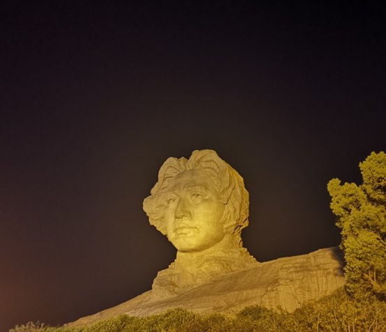 When I will love a person without hesitation, despite the opposition of many people
I was told "what kind of love is in junior high school" "you can't be in love in junior high school"
When I don't know how to fall in love and I'm afraid of falling in love