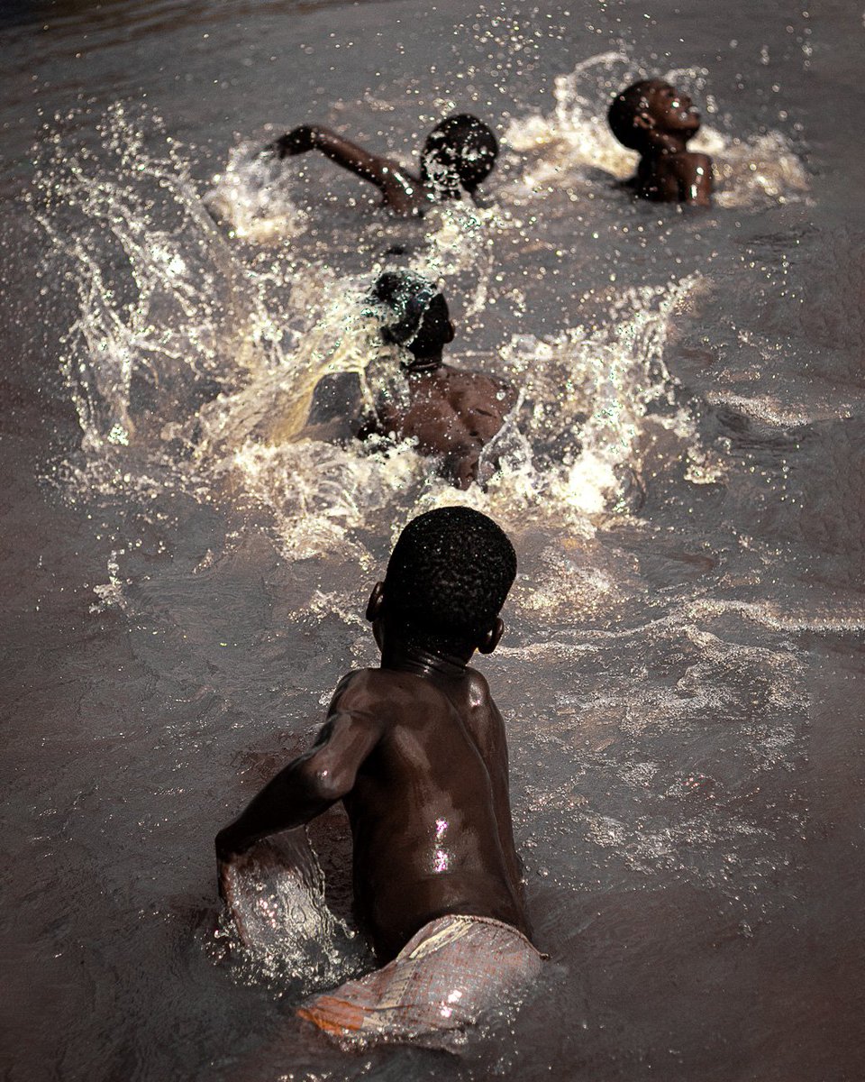remixitphotos's tweet photo. My #NFTCollection "Black existence" is now live on @opensea This collection of Images reflects on the Beauty of the African community and my journey as a photographic storyteller capturing the souls of black folk https://t.co/zSbPgXoEXq

A Thread of the 1/1 of 10 Images 👇 https://t.co/T4EYS1wHtk
