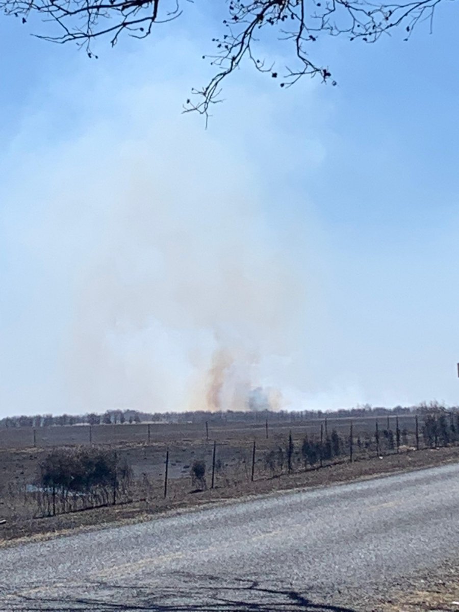 TxDOTBWD's tweet photo. EASTLAND CO TRAFFIC ALERT: FM2526, from SH6 E to FM2689, & FM 2689, from FM8 to FM2563, remain closed due to downed power lines. Also, please continue to avoid the area of Carbon to allow utility providers access to repair downed power lines. #txdot #EastlandComplexFire https://t.co/l2qAp6gGOn