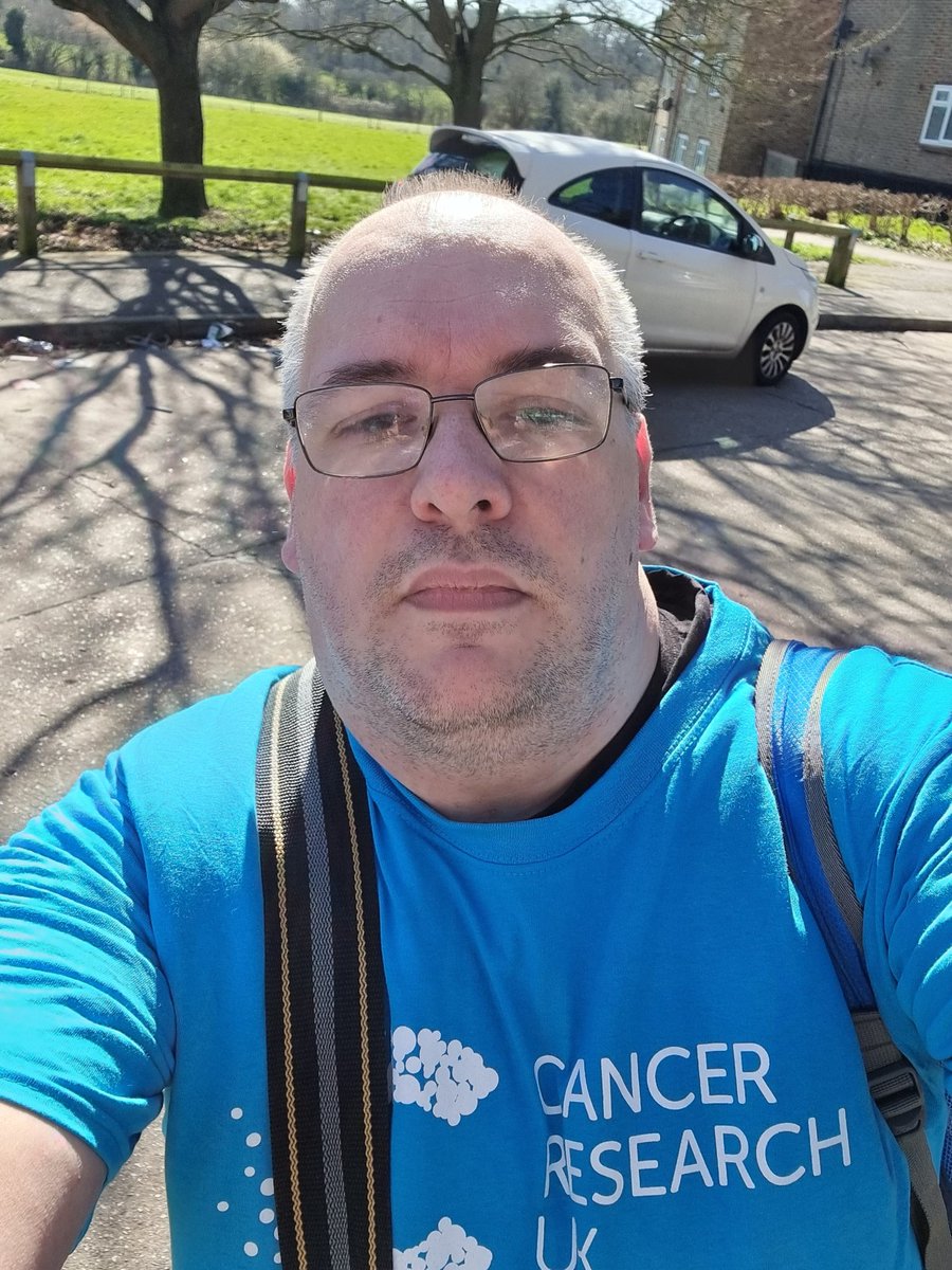 MatthewSaggers's tweet image. Walking around the great Mark Hall enjoying the sun and the wonderful welcome from the residents. Keeping my step counter busy in my March challenge to beat cancer.

#keepchecking 
#keeptalking 
#keepsupporting