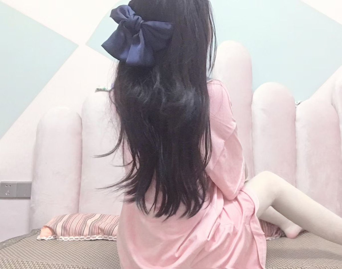 blue14279787's tweet photo. 留长发吧 在风吹动的时候 把心也吹动 https://t.co/UAlU0zS5Ph