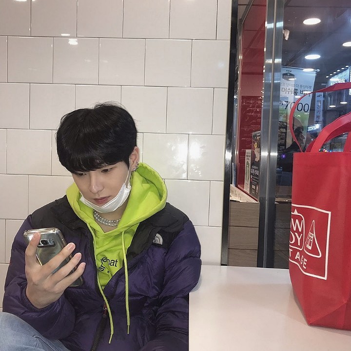 hses486's tweet photo. #빅톤_도한세_인스타
#세세 #고냥이한세

애깅애깅 세세😉

한세야 아프지마😭😭 https://t.co/iD9I3MAQbm