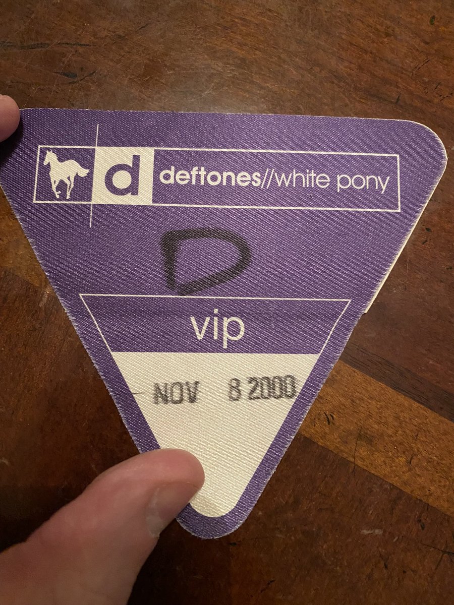 pkoutoupis's tweet photo. This brings back memories. @deftones #numetal #ripchi https://t.co/pwiW30peJy