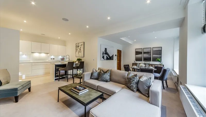 AmberandColtd's tweet photo. A stunning brand new interior designed two bedroom, two bathroom first floor apartment facing the courtyard is set within this newly converted, warehouse style, gated development on the River Thames. https://t.co/0uJeE5xIGF