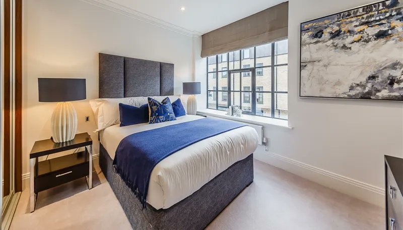 AmberandColtd's tweet photo. A stunning brand new interior designed two bedroom, two bathroom first floor apartment facing the courtyard is set within this newly converted, warehouse style, gated development on the River Thames. https://t.co/0uJeE5xIGF