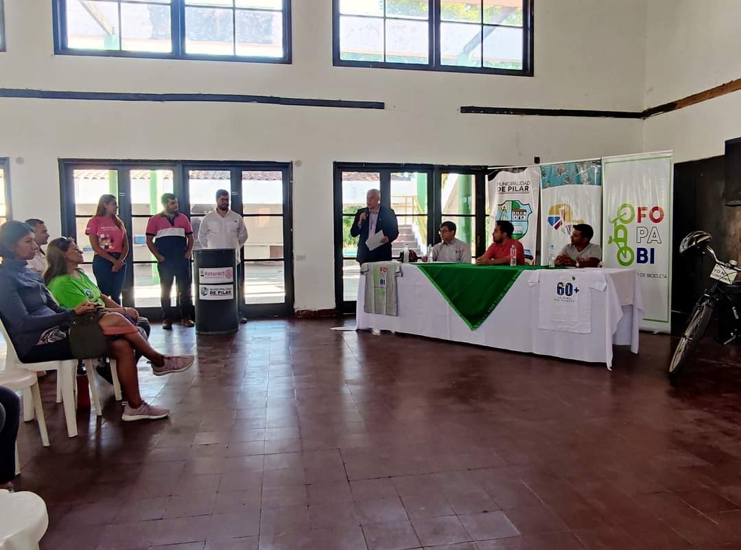 Foro Paraguayo de Bicicletas - Edición #Pilar Donación de 50 basureros a la Municipalidad de Pilar por parte del ROTARACT Pilar Ñeembucú. Esto es de gran utilidad para nuestra campaña de EDUCACIÓN AMBIENTAL "Basura Cero". Lo colocaremos en diferentes puntos de la ciudad. 💪🗑️🚮