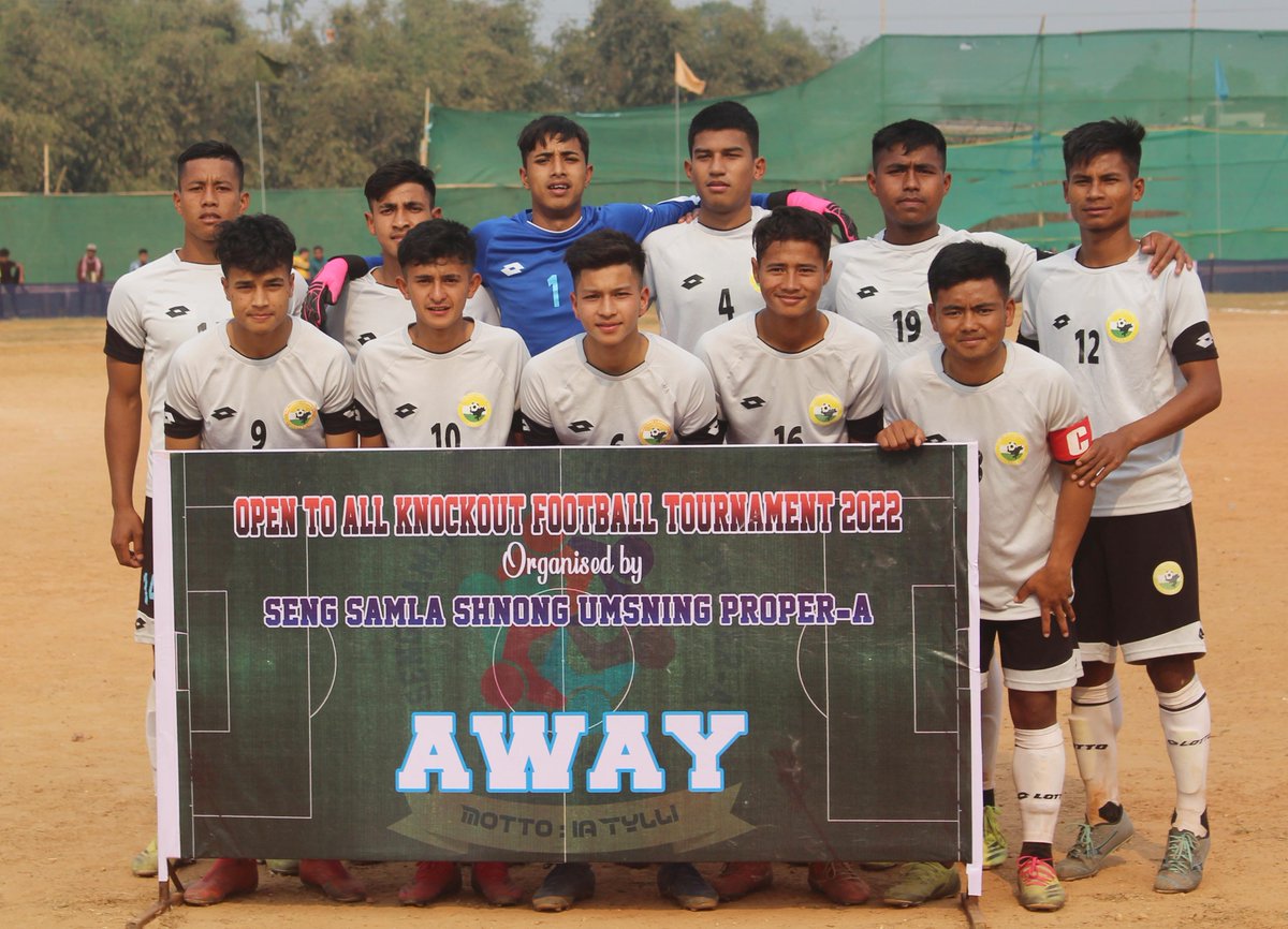 lajongfc's tweet photo. LAJONG DEFEATED Everest FC Nongjri 2-0 in The Open To All Knockout Football Tournament organized by the Seng Samla Umsning Proper -A.
Goals came from:
Tremiki - 82' | Shemchaphrang - 90'
#knockoutfootball #football #LajongFC #EverestFCNongjri #Umsning #meghalaya https://t.co/PQOjK5iE1b
