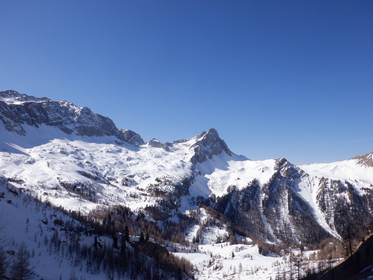 Peaks2Go's tweet photo. To my father for how he taught me to climb mountains and be back home safe and sound. Happy father's day.

#Peaks2Go #MountainLeader #Dolomiti #ValDiFassa #FreeSki #SkiAlp #SciAlpinismo #SkiTouring #Mountain #Montagna #Outdoor #Adventure #Avventura #Nature #Landscapes #Panorama https://t.co/qcvwbqDKgO
