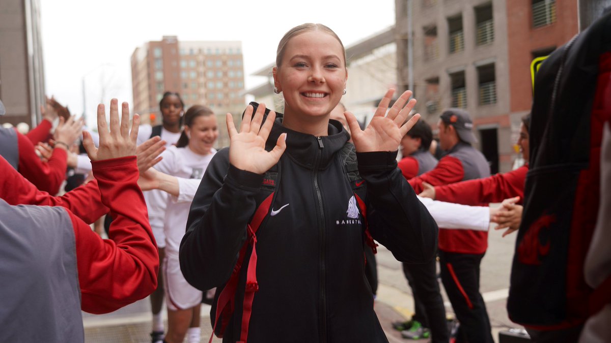 WSUCougarWBB's tweet photo. Let’s get after it today👊 

#GoCougs | #MarchMadness | @MarchMadnessWBB https://t.co/okjAKlOaa9