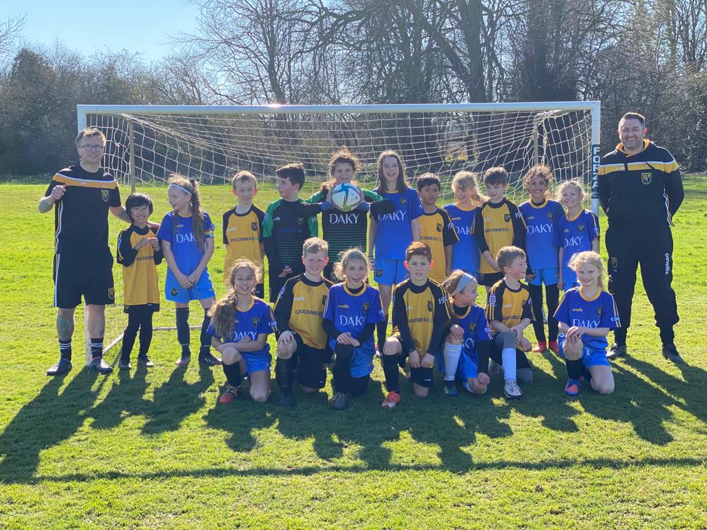 mattbithell's tweet photo. Fantastic game of #Football as @ChesterNomads #Jaguars took on #Ambers . Honours even a brilliant 3-3, thanks to coaches, parents, refs and sponsors all of which we couldn't be without
@G2GoUK
#Grassroots #Nomads #LetGirlsPlay #G2GoUk #Daky https://t.co/0xn86zrOUd