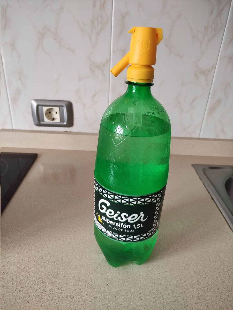 DeGeneto's tweet image. Se vienen cositas #Geiser #AguaDeSoda
🙋