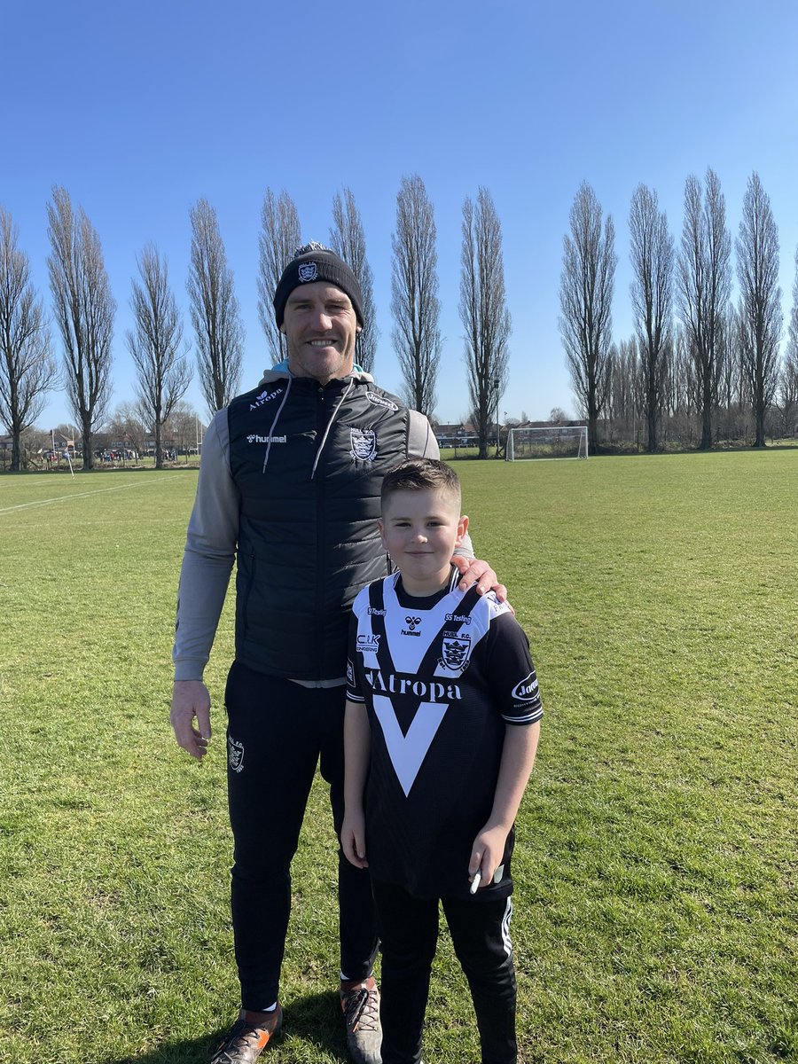 Scott_Hemmings's tweet photo. Amazing morning at @hullfcofficial training and meeting players. Robbie loved the junior board meeting and Q&amp;A with @snozzer_gale. He even got a free shirt. 

He can’t wait to be chairman for the day tomorrow. What a brilliant concept. Once in a lifetime stuff. #juniortakeover https://t.co/npK5KqAlyZ