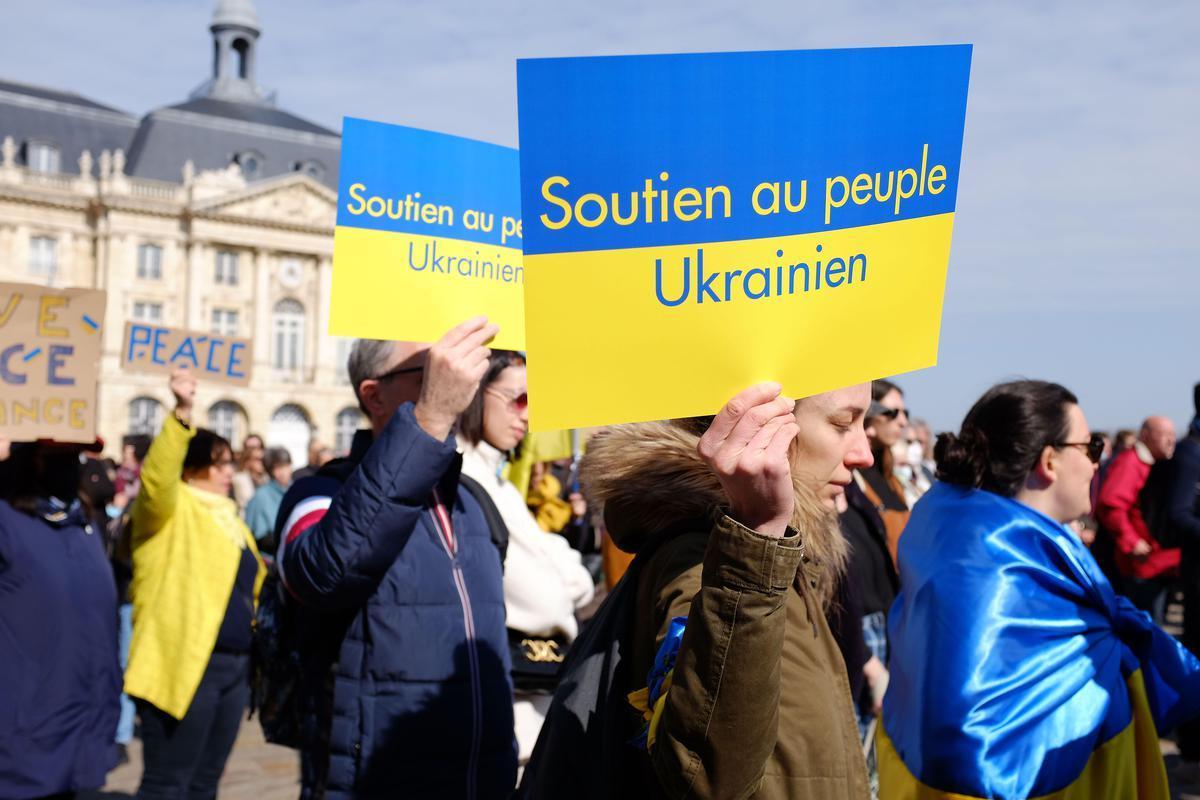 SO_Bordeaux's tweet photo. Bordeaux : un rassemblement organisé dimanche pour soutenir la paix en Ukraine https://t.co/AXjOEaMVZ1 https://t.co/na7NgQSw0h
