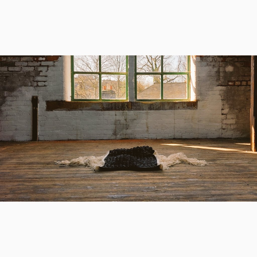 janevwalkley's tweet image. My woven jesmonite textile sculpture in one of @sunnybankmills rarely seen spaces.
#woventextiles #tapestryweave
