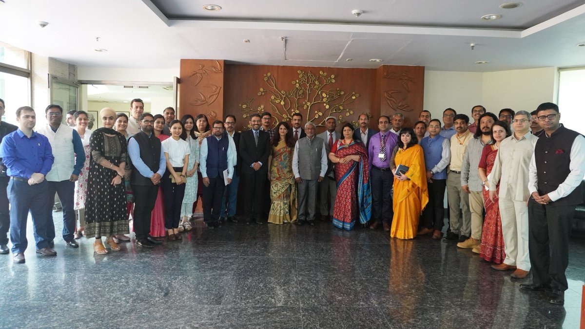 aarushi1's tweet photo. Understanding #policy issues from stalwarts, warm reception across policy corridors, invigorating discussions on imperative aspects, supplemented with peer interactions and alumni meet- an experience for a lifetime for our participants - Policy Walk 2022 for #AMPPP had it all! https://t.co/zOEItI1bNp