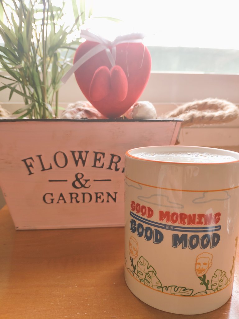maria_ruizg_'s tweet photo. @goodmoodpod @juanjopm_ @sergiiosaan @diego13gm Mi elección para el café sois vosotros🤭. Gracias por la experiencia, chicos de @goodmoodpod 😍😍

#GoodMood #GoodMorning https://t.co/SjPgbsVG1o