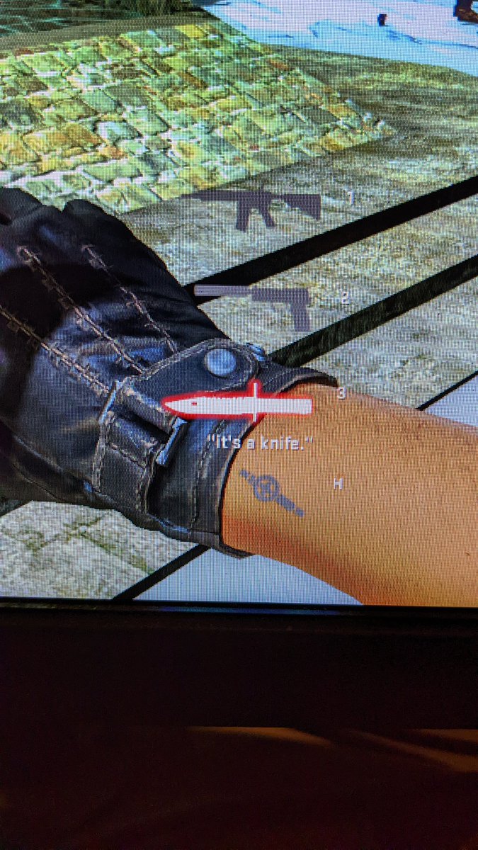 Dantonomus's tweet photo. @21savage I have your knife. https://t.co/6AJjF74hnu