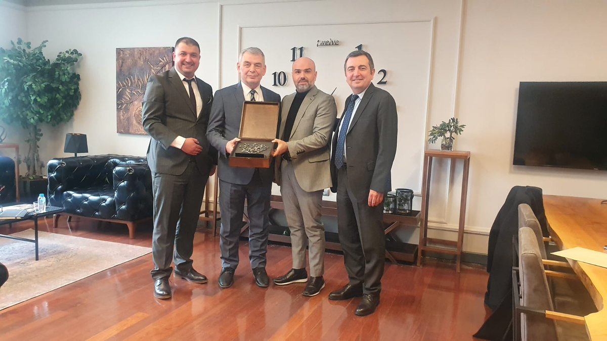 alfemo's tweet image. 2021 yılı İhracat Şampiyonu olduğumuzu gururla duyurmak isteriz. Bu ödülü birlikte çalışıp başardığımız tüm Alfemo çalışanları adına aldık. Bizi tercih ettiğiniz için teşekkürler.

#alfemo #2021ihracatşampiyonu