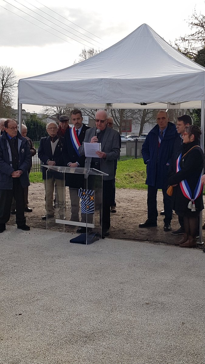 stmedard33160's tweet photo. [Hommage 🇫🇷]
Ce matin, en présence de M. le Maire Stéphane Delpeyrat-Vincent et de la Fnaca, cérémonie d'hommage pour la Journée nationale du souvenir et de recueillement à la mémoire des victimes civiles et militaires de la guerre d’Algérie et des combats en Tunisie et au Maroc. https://t.co/9TeGfpAb7A
