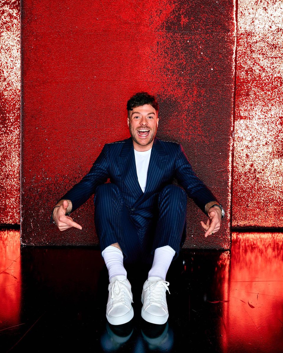 jordannorth1's tweet photo. Jumping with joy from last night’s @comicrelief, literally. 

£826,000!! 

THANK YOU SO SO MUCH to everyone who donate towards Rowing Home! @BBCR1 ❤️❤️ https://t.co/SNd946YWMi