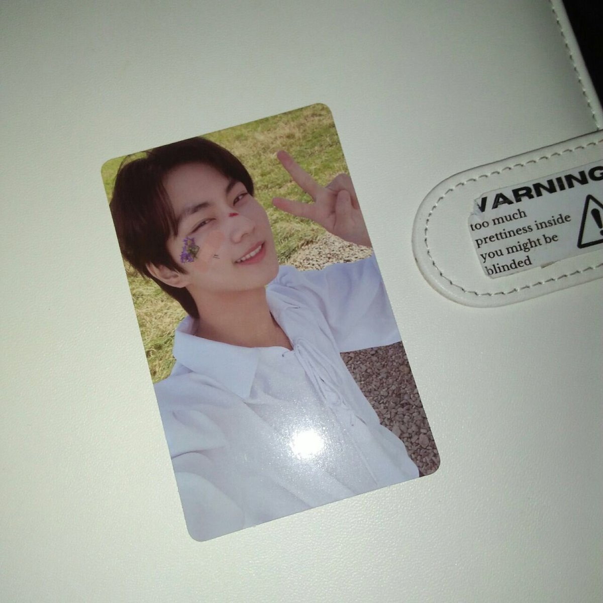 _ririscart's tweet photo. ⋆ 。 ˚ ☁︎ ˚ 。 ⋆ 。 ˚ ☽ ˚ 。 ⋆#_ririmails 100⋆ 。 ˚ ☁︎ ˚ 。 ⋆ 。 ˚ ☽ ˚ 。 ⋆
Wonie flower came home safely. Tysm @heehoonhaul for packing it vv well; for the freebies; & for the super smooth transaction. https://t.co/Izqm4TPRAo