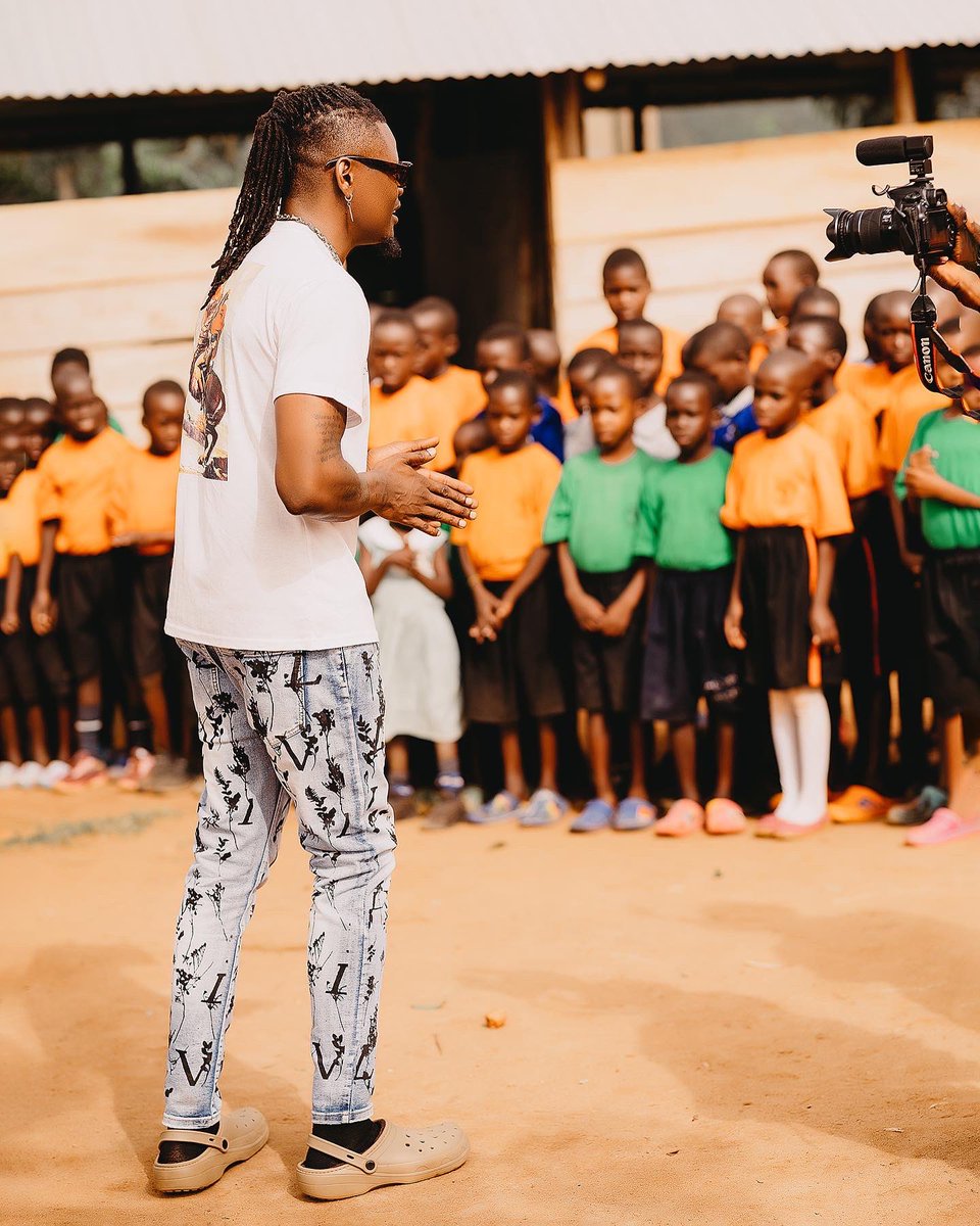 pallasomusic's tweet photo. I made a visit to my family in Iganga. The New hope for Africa is a very special place that educates and accommodates Orphans for free. I felt loved there and I will come back. My dream is to build a music class here and equip the children with some more skills for the future❤️ https://t.co/aWQxKXoeIP