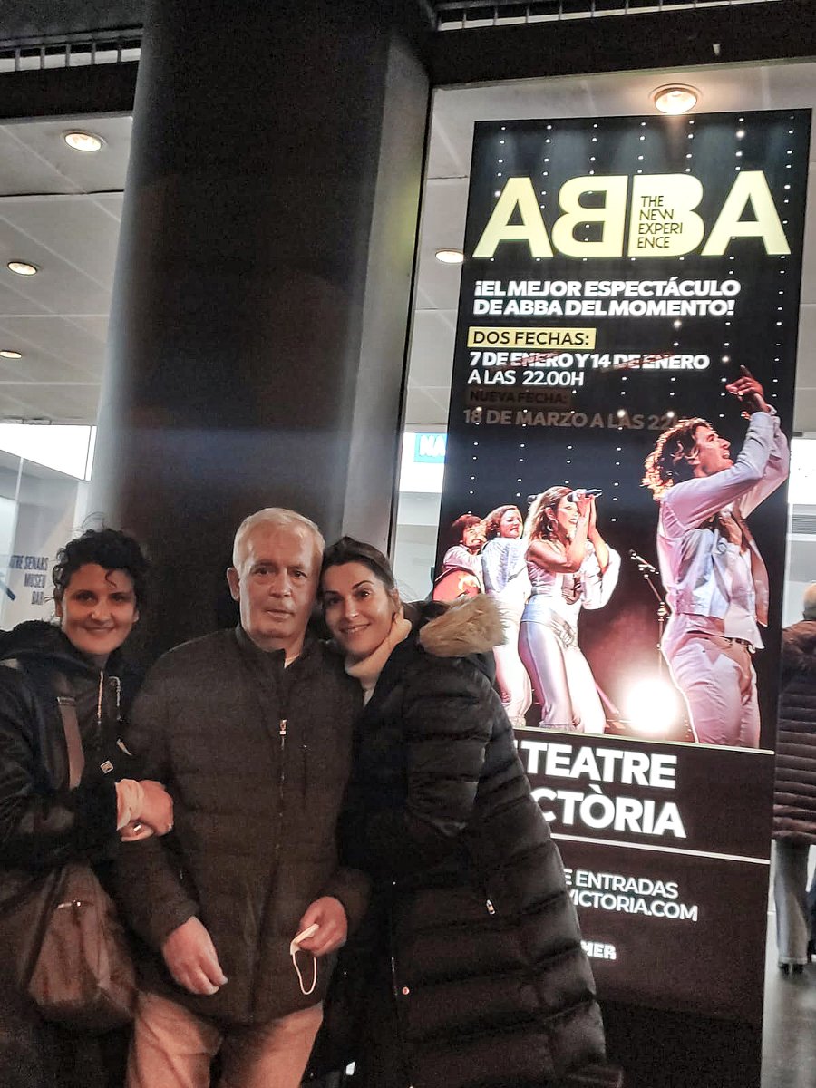 Ayer por la noche, mi hermana y yo nos adelantamos para empezar a celebrar el día del padre con el hombre más importante de nuestras vidas. ¡Gracias, papá! ¡Feliz día del padre ❤️!