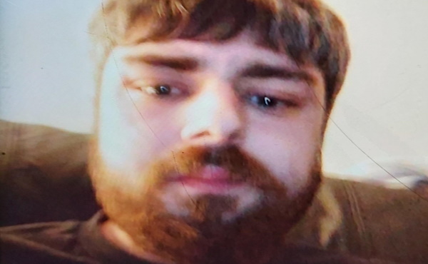 BBCEssex's tweet photo. Essex Police are asking for help to find Jack Coleman who is missing from Chelmsford.

Jack aged 27 is described as white, 5ft 5ins tall, slim, with short brown hair and a full beard. He has tattoos on his arms.

Police say "we need to make sure Jack’s safe and bring him home". https://t.co/b3hSrCbE4V