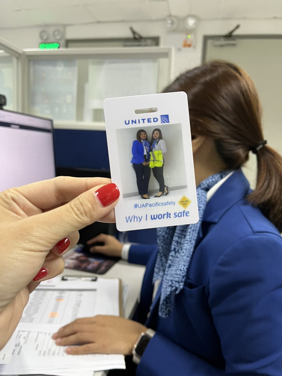WeAreUAMNL's tweet image. When you are the reason why your co-worker works safe. Sweet thing.💙 

#WhyIworkSafe #SafetyIOwnit @AOSafetyUAL