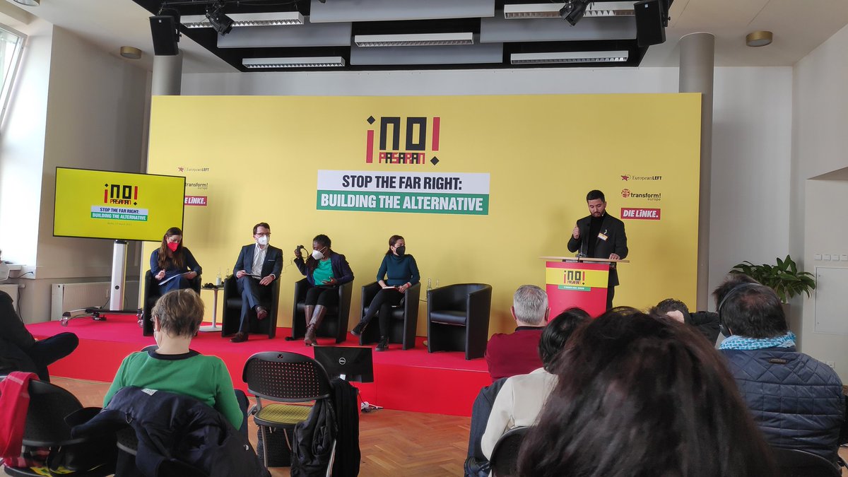 MartaMartnMorn's tweet photo. Arrancamos #NoPasaran #stopthefarright #europeanleft #transformeurope #dielinke #berlin ✊🔻 https://t.co/hlXwGSBFmw