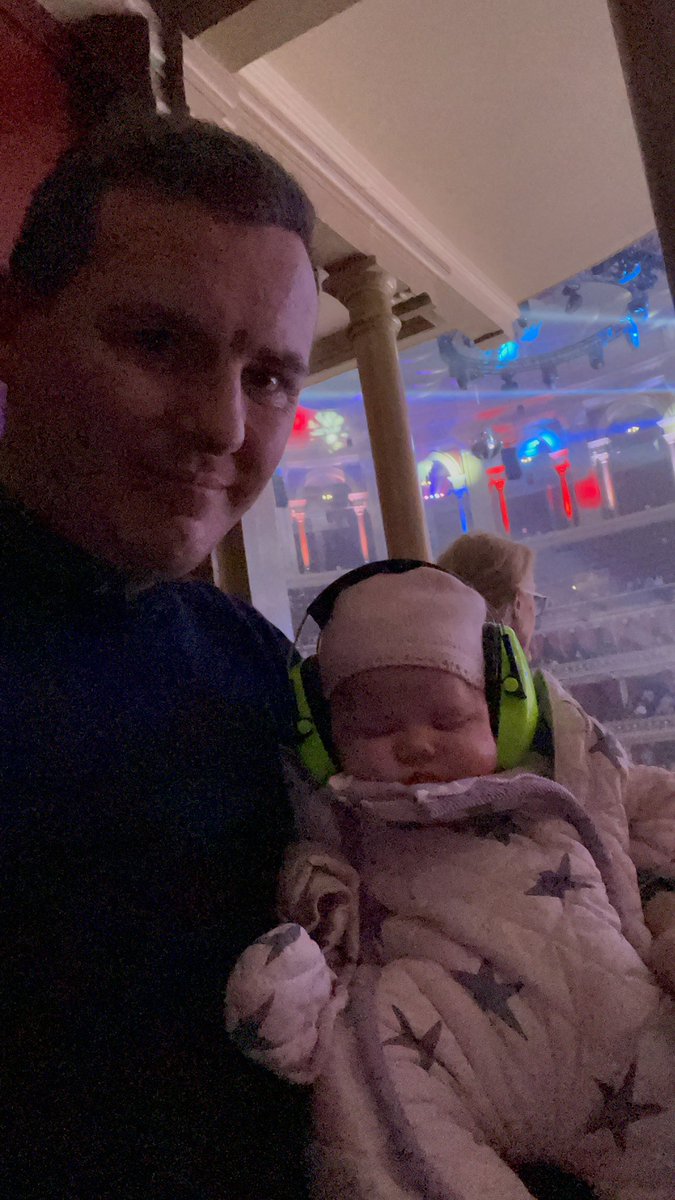 What an amazing night we had at the Classical Spectacular at the @RoyalAlbertHall last night. My little girl slept throughout as most of these pieces were played to her through the womb. Thank you @johnrigbymusic and the @rpoonline for a wonderful performance. Loved #Bolero ❤️