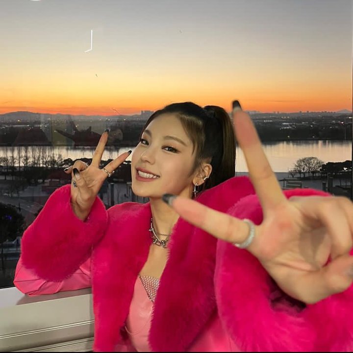 daisyeji's tweet photo. —𝐭𝐡𝐢𝐬 𝐢𝐬 @𝐰𝐢𝐬𝐡𝐥𝐮𝐜𝐤 
—𝐟𝐞𝐞𝐥 𝐟𝐫𝐞𝐞 𝐭𝐨 𝐭𝐚𝐠 𝐦𝐞
—𝐟𝐚𝐦𝐢𝐥𝐲
    #𝐠𝐞𝐦𝐞𝐮𝐭
    #𝐚𝐲𝐮𝐦𝐢𝐧𝐚𝐭𝐢
    #𝐬𝐮𝐩𝐫𝐞𝐦𝐢𝐜𝐲
    #𝐄𝐮𝐧𝐟𝐚𝐦𝐢𝐥𝐲 https://t.co/CEy5ufpfZ9