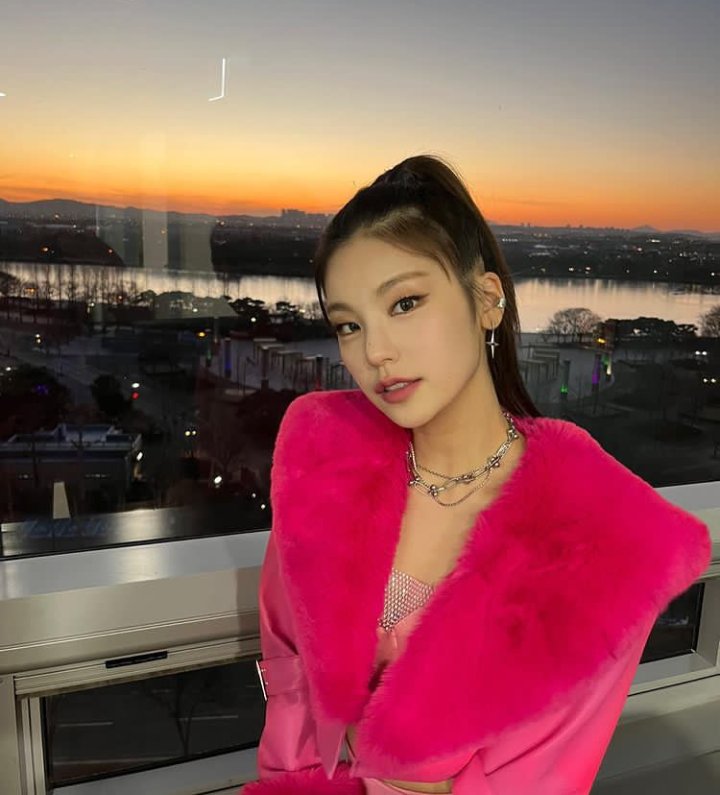 daisyeji's tweet photo. —𝐭𝐡𝐢𝐬 𝐢𝐬 @𝐰𝐢𝐬𝐡𝐥𝐮𝐜𝐤 
—𝐟𝐞𝐞𝐥 𝐟𝐫𝐞𝐞 𝐭𝐨 𝐭𝐚𝐠 𝐦𝐞
—𝐟𝐚𝐦𝐢𝐥𝐲
    #𝐠𝐞𝐦𝐞𝐮𝐭
    #𝐚𝐲𝐮𝐦𝐢𝐧𝐚𝐭𝐢
    #𝐬𝐮𝐩𝐫𝐞𝐦𝐢𝐜𝐲
    #𝐄𝐮𝐧𝐟𝐚𝐦𝐢𝐥𝐲 https://t.co/CEy5ufpfZ9