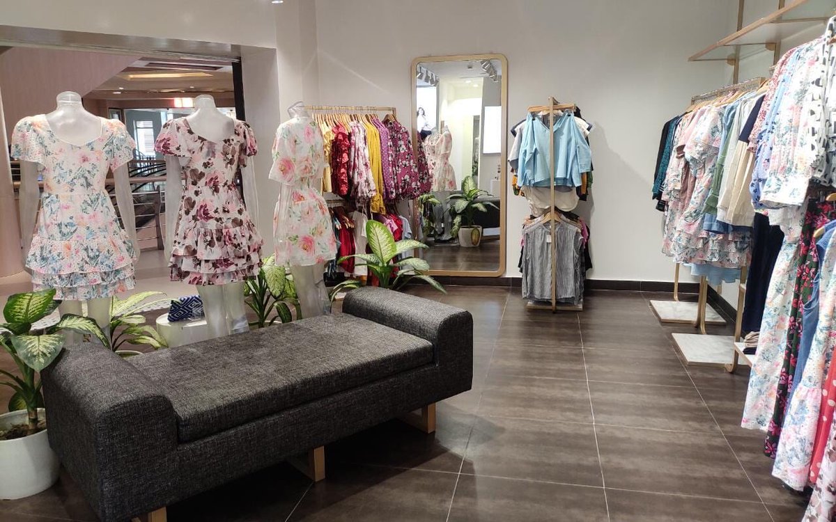 thelabellife's tweet photo. We've moved to a new location!
#TheLabelLife #ElevatedLifestyleEssentials #ExtraordinaryEssentials #ForumCourtyardMall https://t.co/ROlkjVjjbi