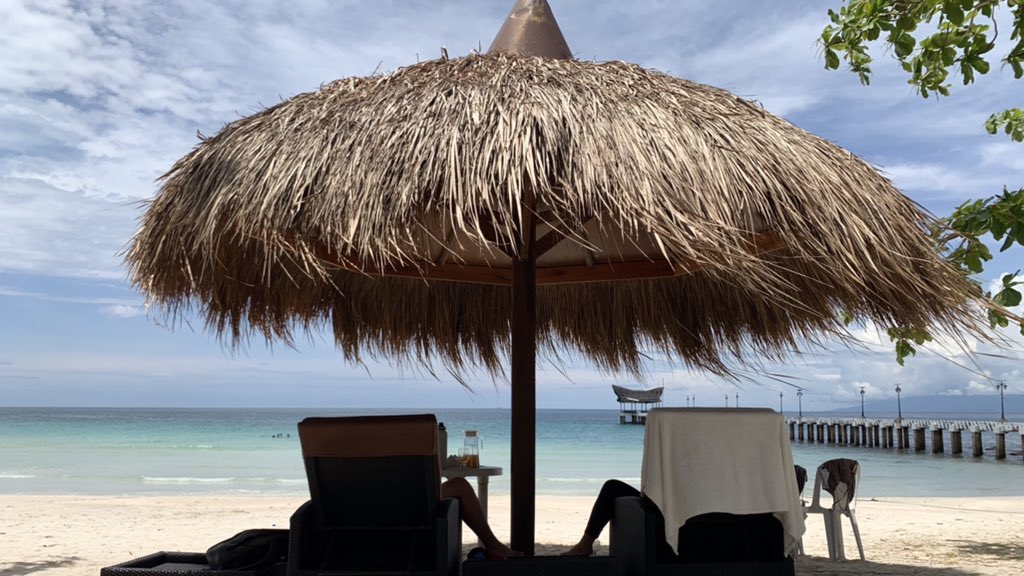 Jasfher's tweet photo. ito na yata yung pinakamagandang beach na napuntahan ko sa tanang buhay ko π₯Ί tahimik, malinis, tsaka napakasasarap ng pagkain. truly an untouched beauty (like me jk haha)
πMalamawi Island, Isabela de Basilan https://t.co/QX8P46U8Zi