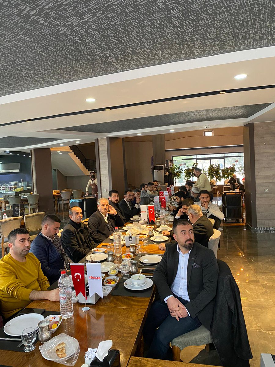 tursaborgtr's tweet photo. GAP Bölge Temsil Kurulumuzun Şanlıurfa’da düzenlediği programda Yönetim Kurulu Üyelerimiz Soner Bacaksız, Rahime Yaşar, GAP Bölge Temsil Kurulu Başkanımız İbrahim Halil Kılınç ve seyahat acentalarımız bir araya geldi.

#TÜRSAB #GAPBTK #turizm #tourism #seyahat #travel https://t.co/2uWx6hmCHi